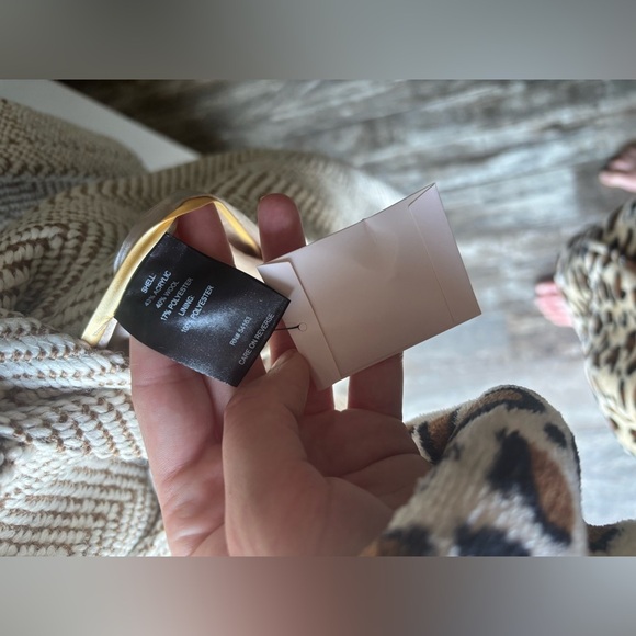 Nwt Ivanka Trump Wool Blend trenchcoat With Belt Originally $400  size 6 - Picture 9 of 9